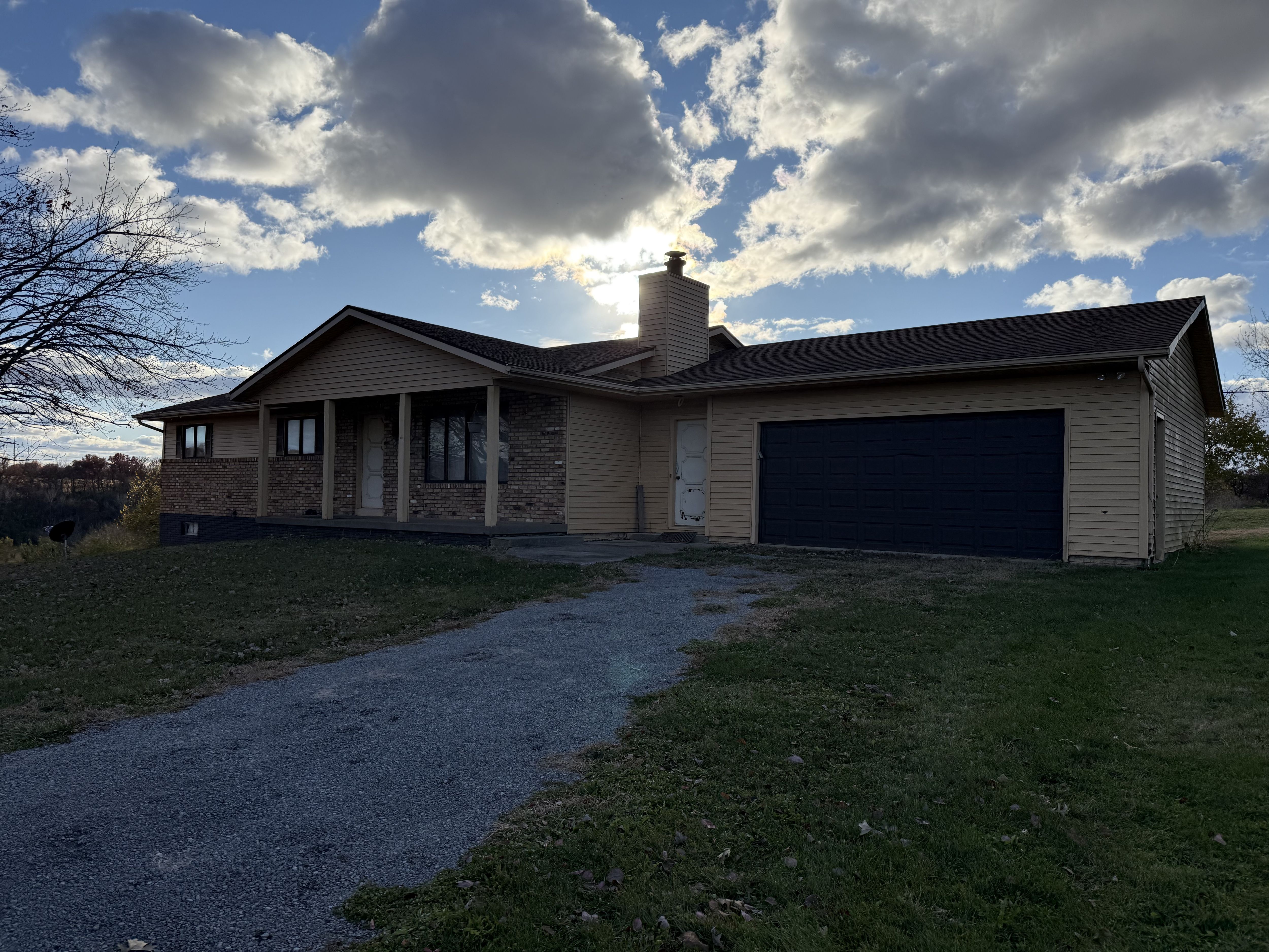 Listing Photo: Photo Nov 09 2025, 3 20 12 PM